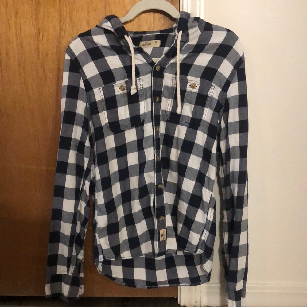Hollister navy blue and white flannel women’s button-down shirt. Size medium.